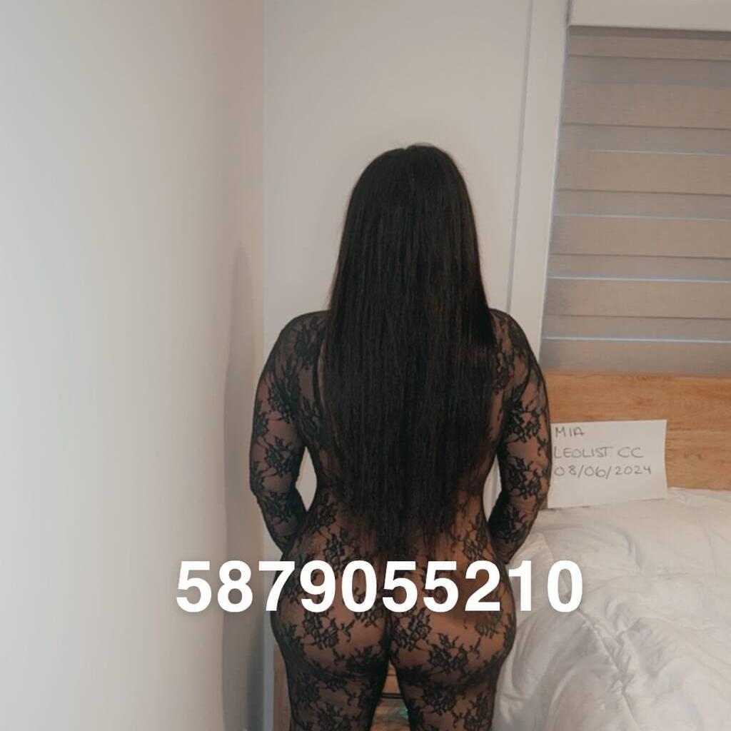 
                        Mia
                     is Female Escorts. | Peace River Country | British Columbia | Canada | canadatopescorts.com 