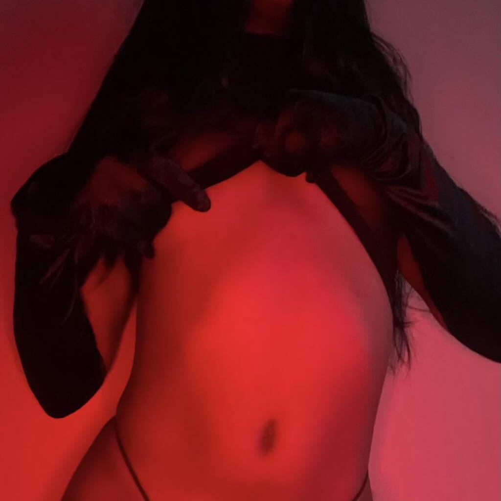 
                        Mona
                     is Female Escorts. | windsor | Ontario | Canada | canadatopescorts.com 