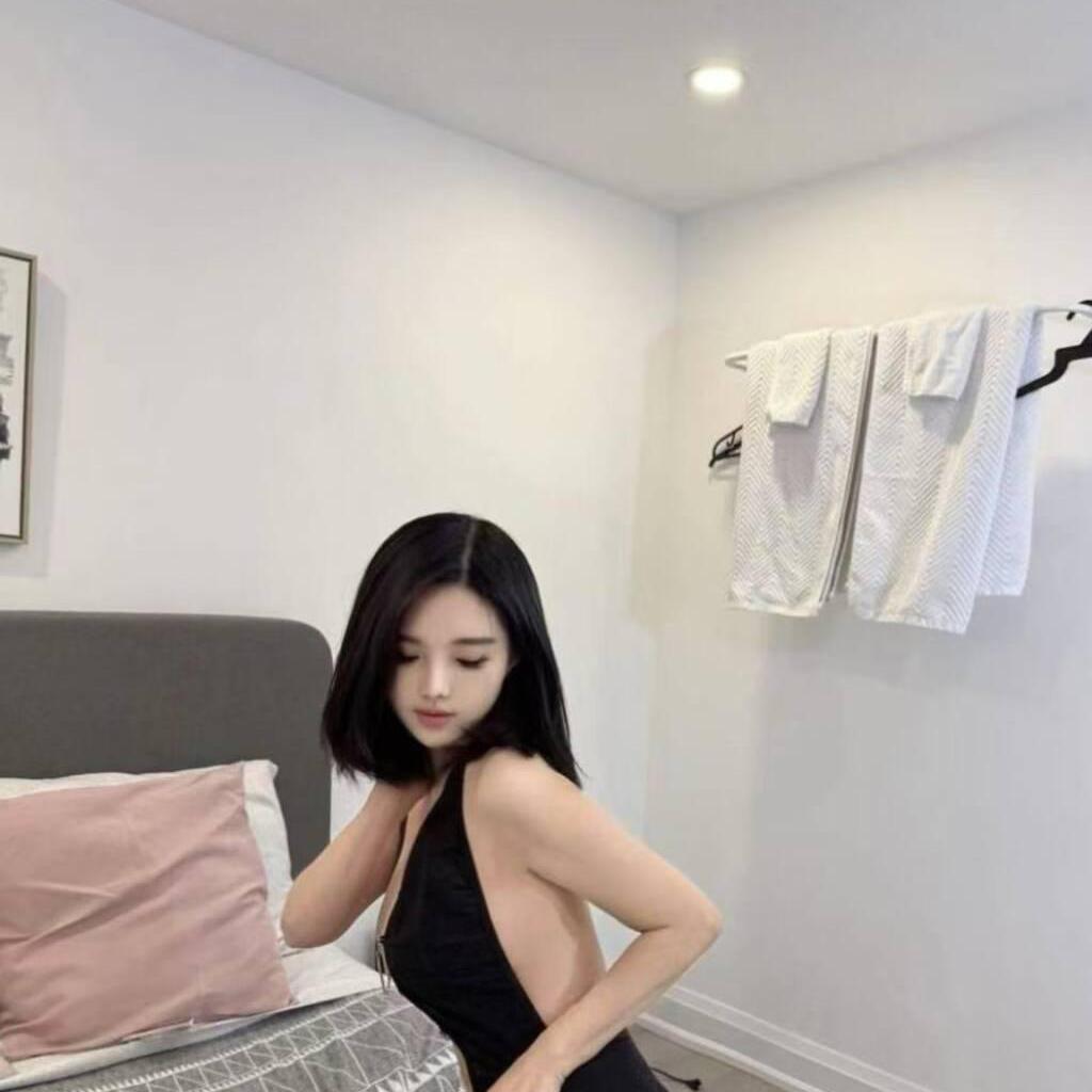 
                        dianna and lukcy
                     is Female Escorts. | Toronto | Ontario | Canada | canadatopescorts.com 