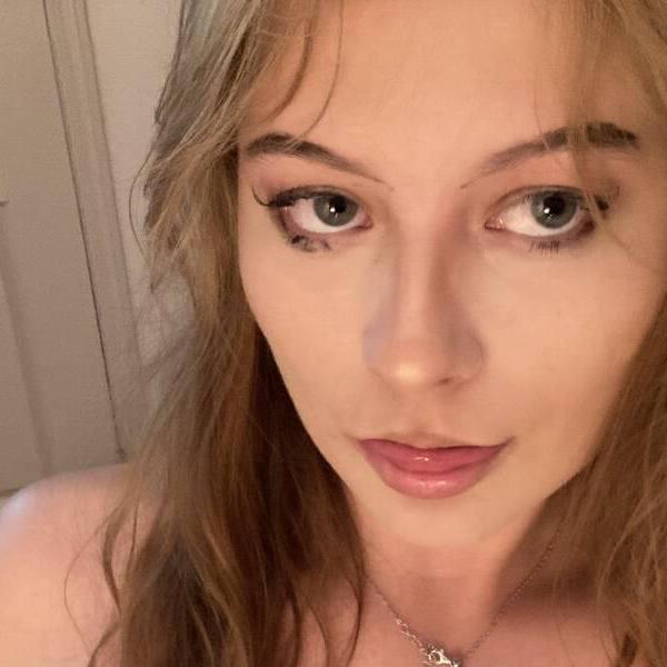 
                        Victoriababyyyy
                     is Female Escorts. | Calgary | Alberta | Canada | canadatopescorts.com 