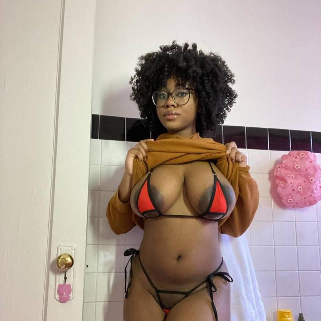 
                        Lara
                     is Female Escorts. | Sudbury | Ontario | Canada | canadatopescorts.com 
