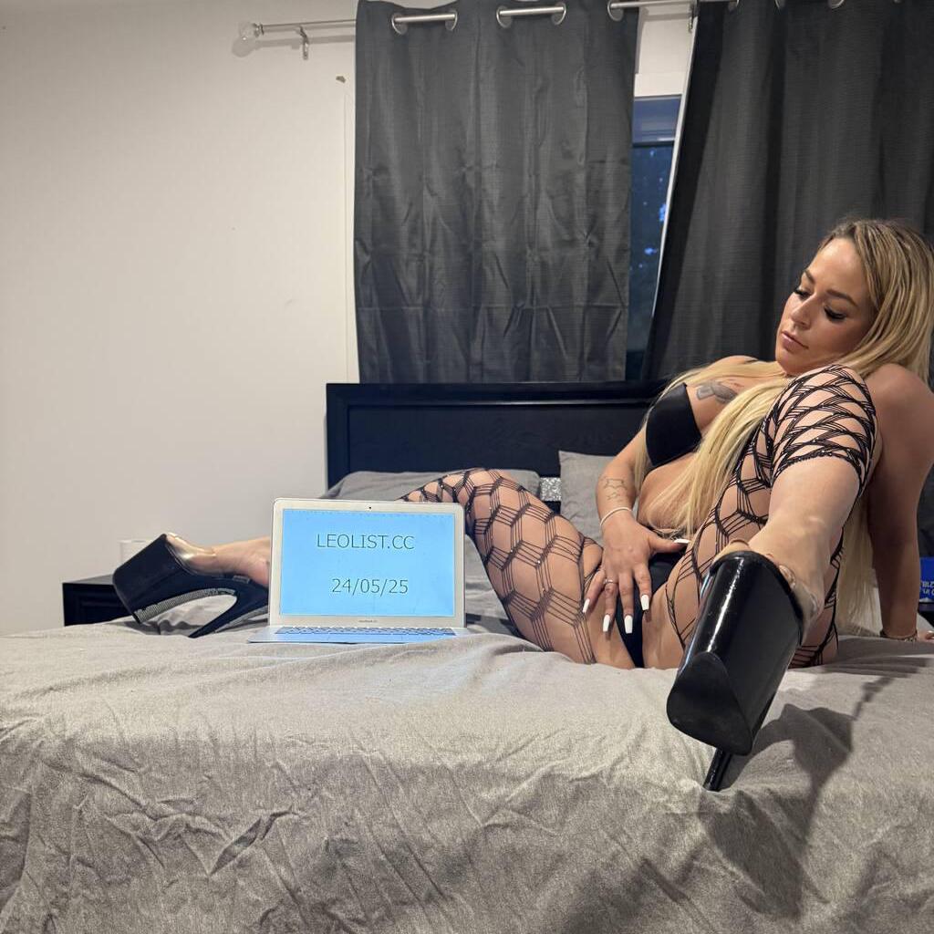 
                        Elizabeth
                     is Female Escorts. | Quebec City | Quebec | Canada | canadatopescorts.com 