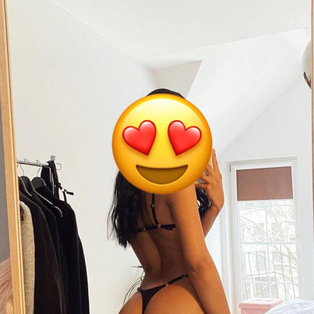 
                        Shantel
                     is Female Escorts. | Toronto | Ontario | Canada | canadatopescorts.com 