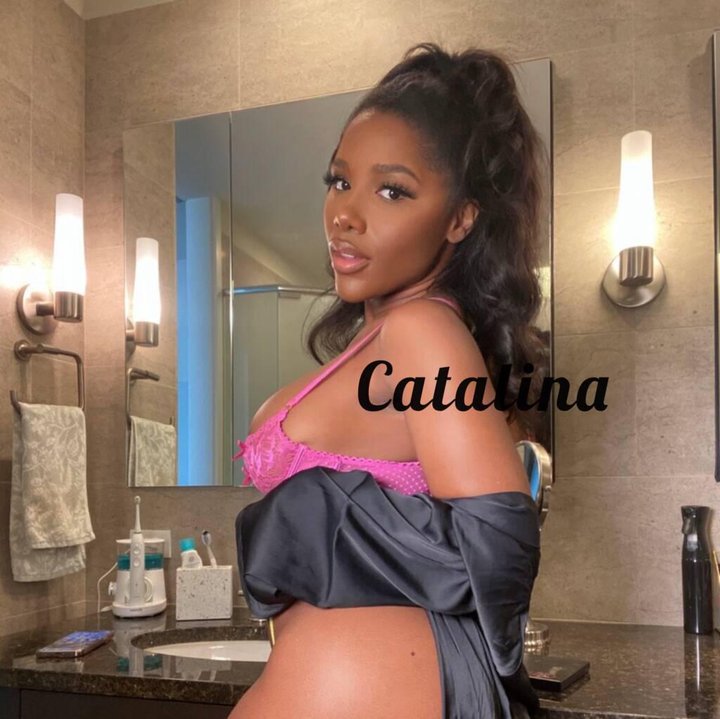 
                        Catalina
                     is Female Escorts. | windsor | Ontario | Canada | canadatopescorts.com 