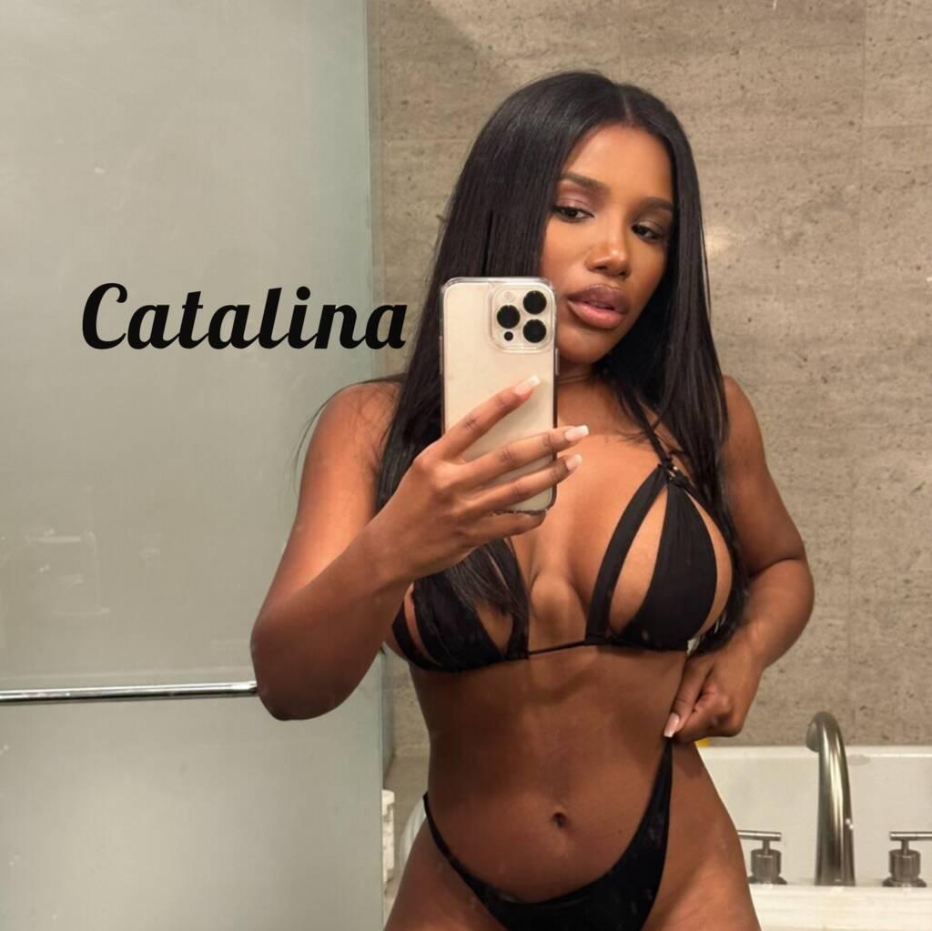 
                        Catalina
                     is Female Escorts. | windsor | Ontario | Canada | canadatopescorts.com 