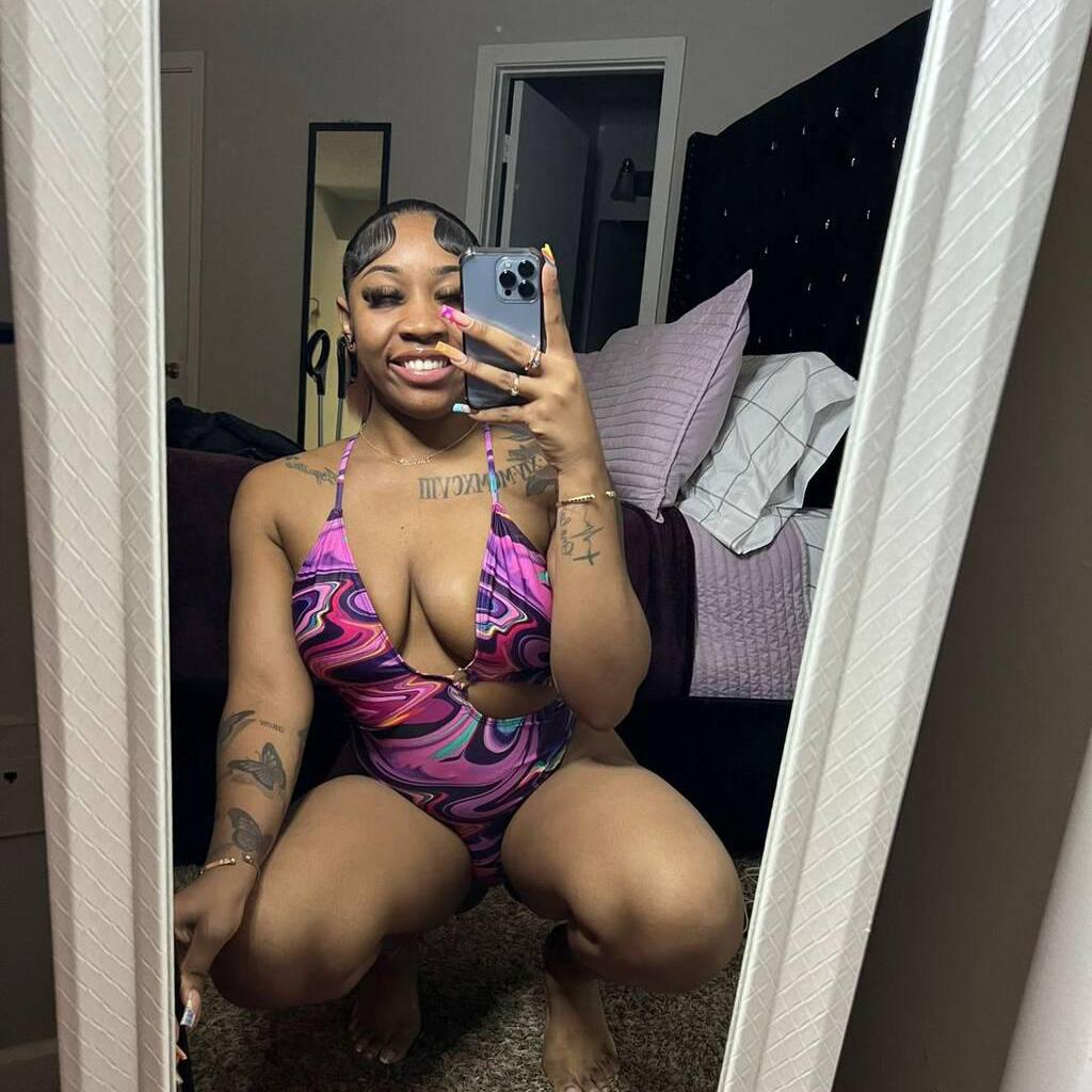 
                        Juli
                     is Female Escorts. | Thunder Bay | Ontario | Canada | canadatopescorts.com 