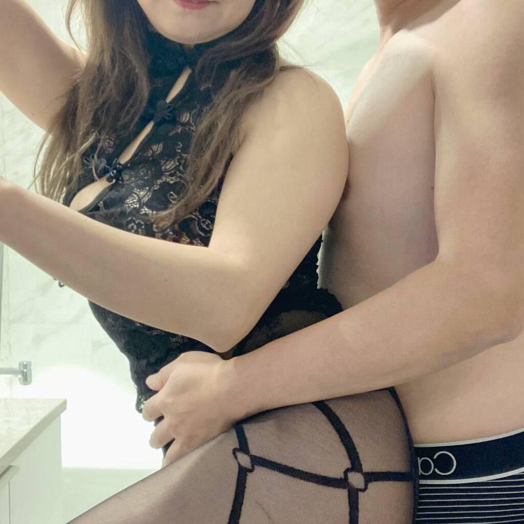 
                        Kerwin&sophia
                     is Female Escorts. | Toronto | Ontario | Canada | canadatopescorts.com 