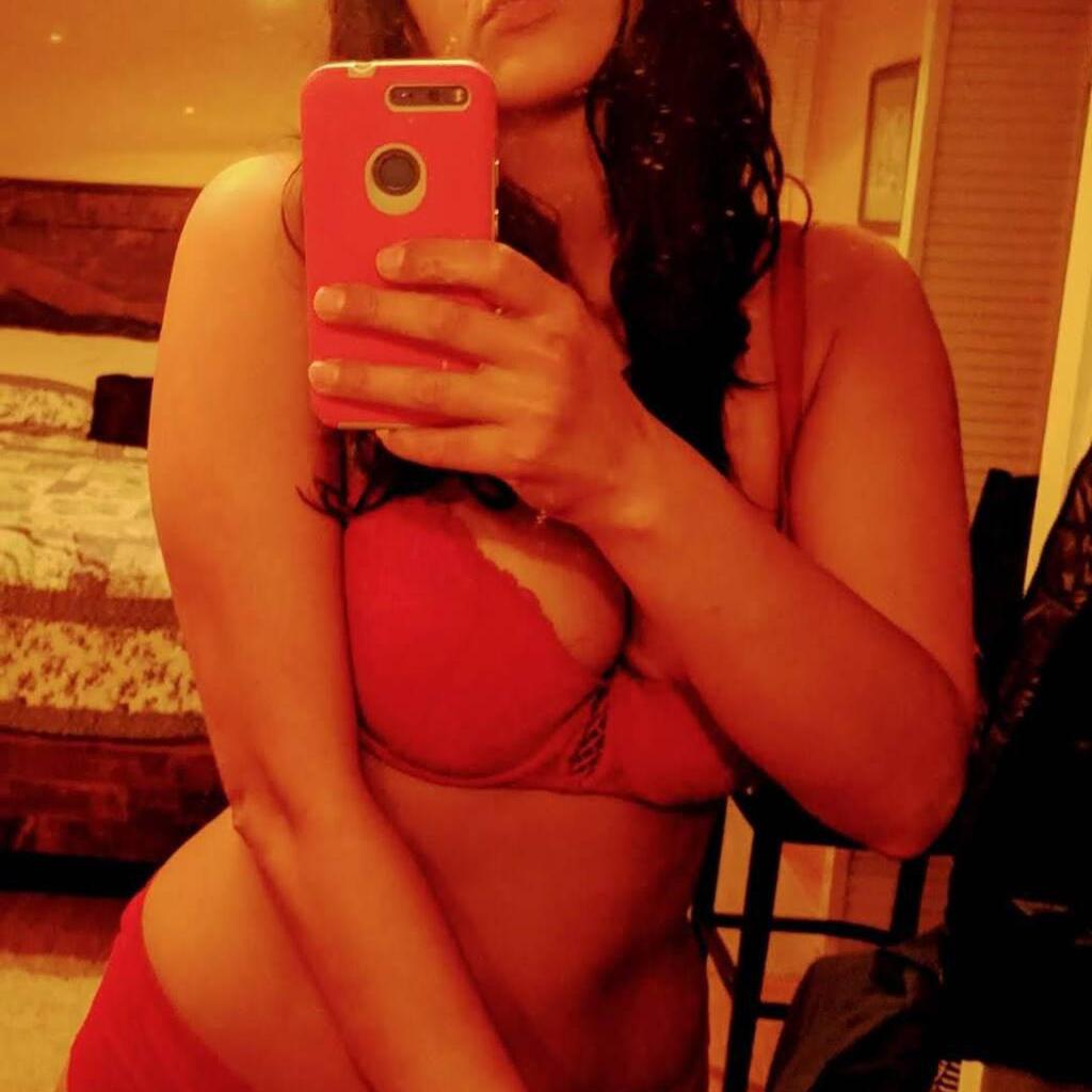 
                        Caramela
                     is Female Escorts. | Guelph | Ontario | Canada | canadatopescorts.com 