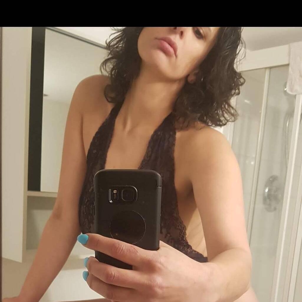 
                        Caramela
                     is Female Escorts. | Guelph | Ontario | Canada | canadatopescorts.com 