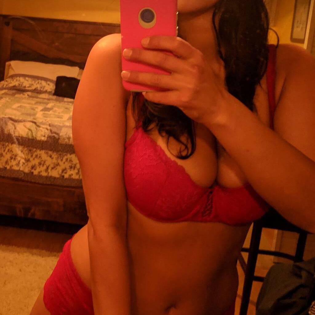 
                        Caramela
                     is Female Escorts. | Guelph | Ontario | Canada | canadatopescorts.com 