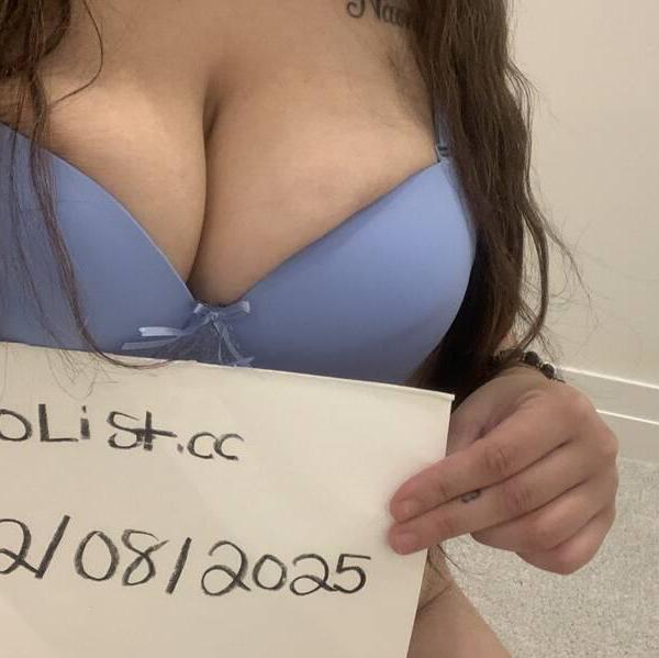 
                        Khloe
                     is Female Escorts. | Owen Sound | Ontario | Canada | canadatopescorts.com 