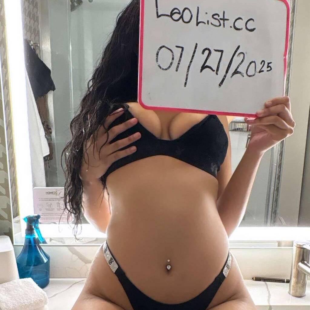 
                        Destiny&Chanel
                     is Female Escorts. | Kitchener | Ontario | Canada | canadatopescorts.com 