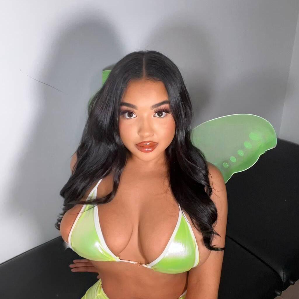 
                        Chloe luxx
                     is Female Escorts. | Vancouver | British Columbia | Canada | canadatopescorts.com 