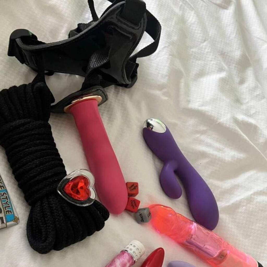 
                        Barbie
                     is Female Escorts. | St. Albert | Alberta | Canada | canadatopescorts.com 