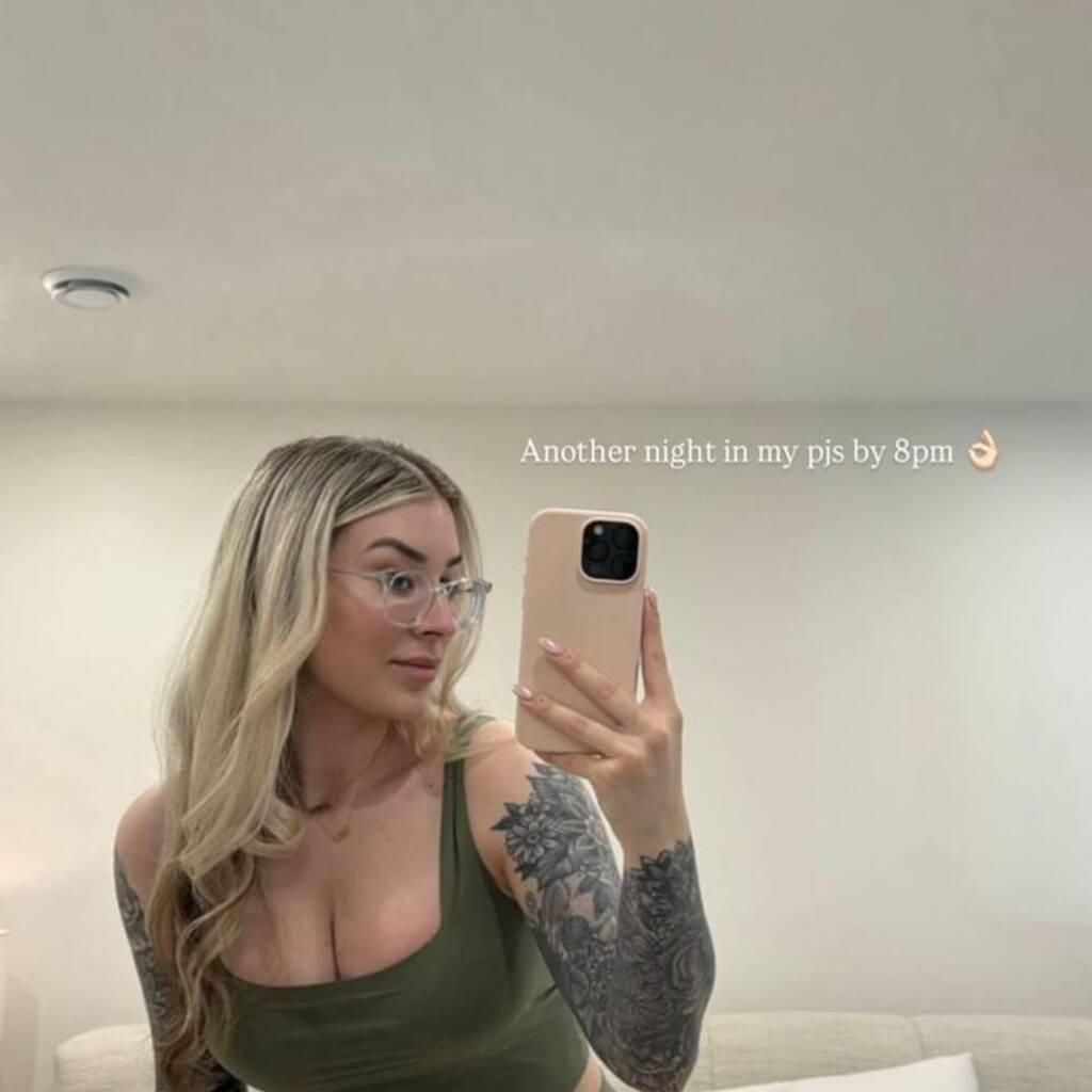 
                        Barbie
                     is Female Escorts. | St. Albert | Alberta | Canada | canadatopescorts.com 
