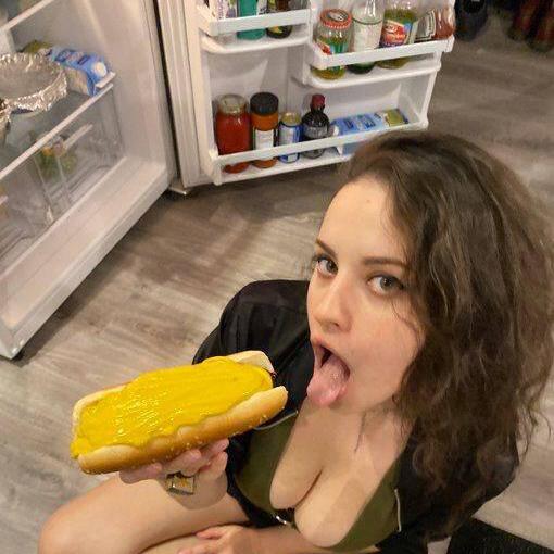 
                        Chloe sky
                     is Female Escorts. | Prince Albert | Saskatchewan | Canada | canadatopescorts.com 
