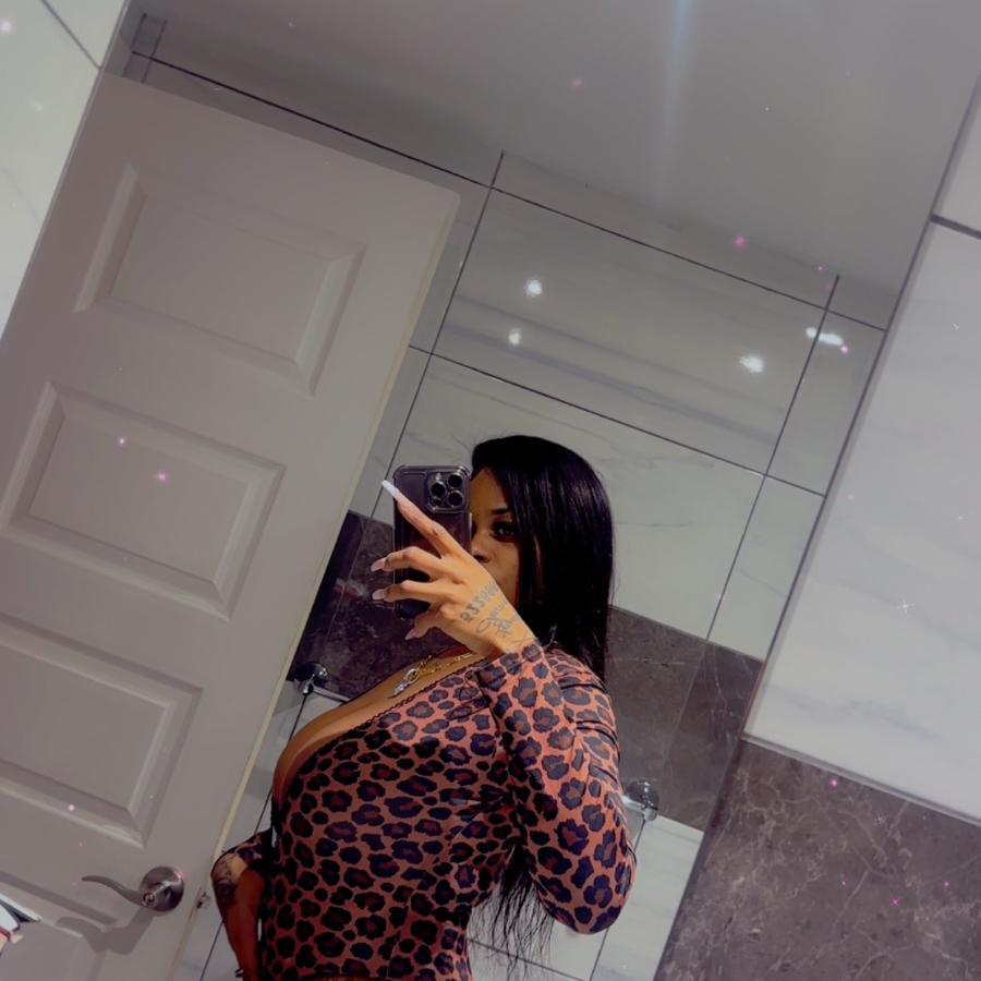 𝓠𝓾𝓮𝓮𝓷 𝓫514 is Female Escorts. | Montreal | Quebec | Canada | canadatopescorts.com 