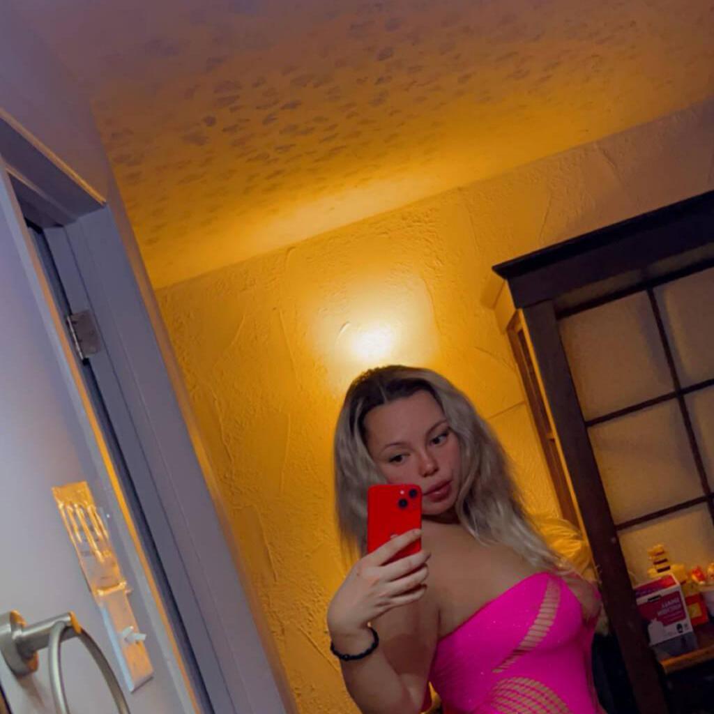 
                        Diamonds
                     is Female Escorts. | Sherbrooke | Quebec | Canada | canadatopescorts.com 