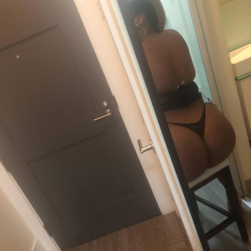 
                        Ruby  Rose
                     is Female Escorts. | Ottawa | Ontario | Canada | canadatopescorts.com 