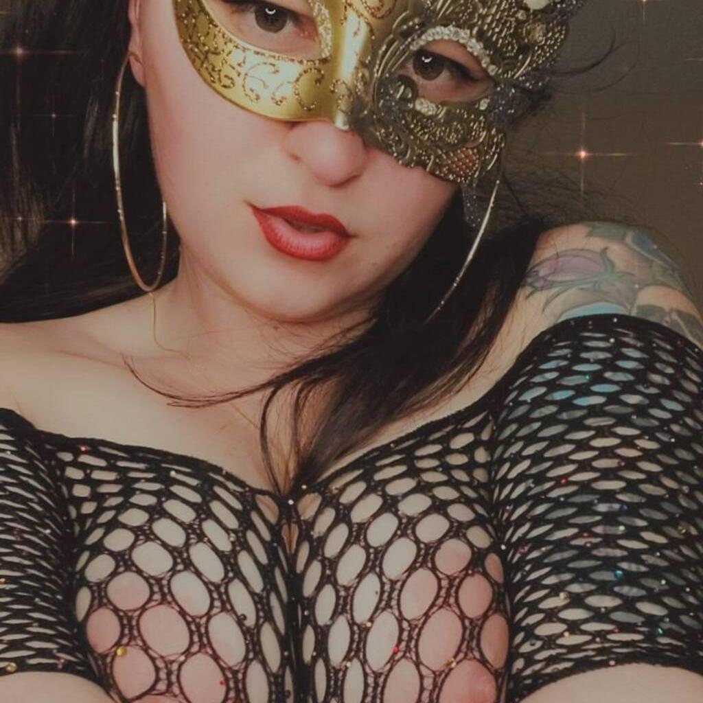 
                        Billie
                     is Female Escorts. | Guelph | Ontario | Canada | canadatopescorts.com 