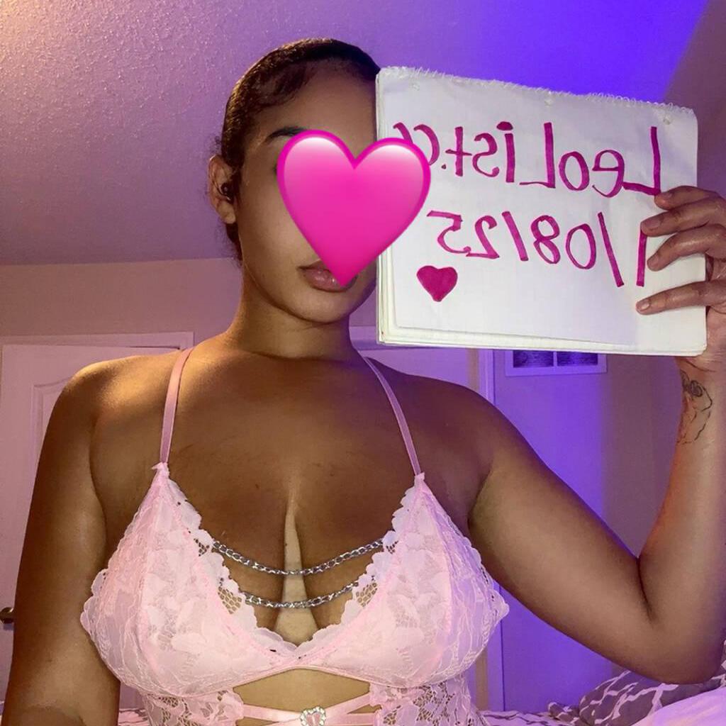 
                        Yasmine
                     is Female Escorts. | Hamilton | Ontario | Canada | canadatopescorts.com 