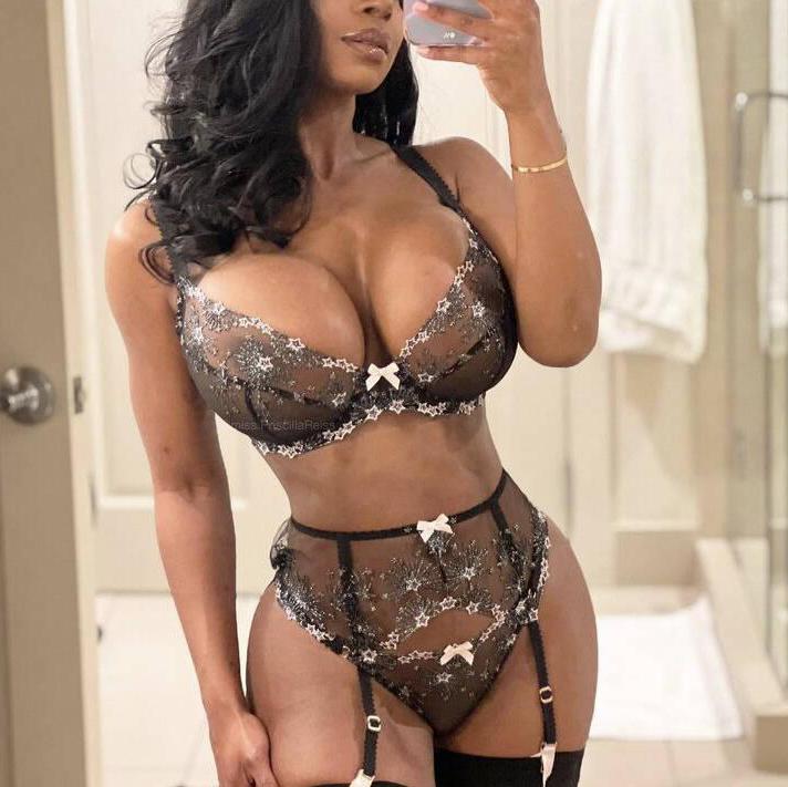
                        Bianca
                     is Female Escorts. | Kitchener | Ontario | Canada | canadatopescorts.com 