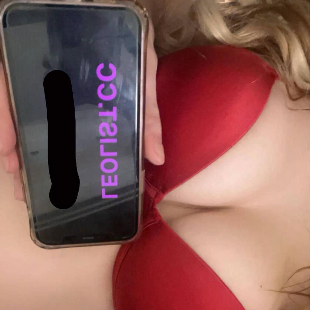 
                        Claudia
                     is Female Escorts. | Kingston | Ontario | Canada | canadatopescorts.com 