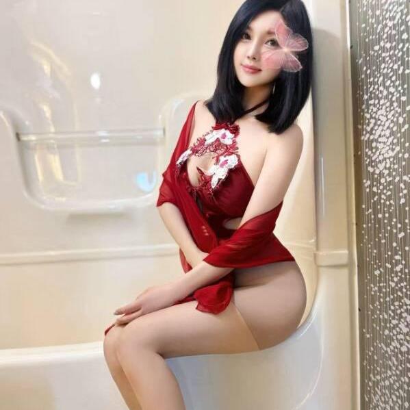 
                        Emily
                     is Female Escorts. | Owen Sound | Ontario | Canada | canadatopescorts.com 