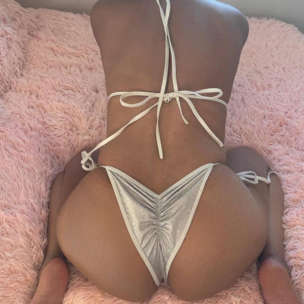 
                        HONEYYROSE
                     is Female Escorts. | Vancouver | British Columbia | Canada | canadatopescorts.com 