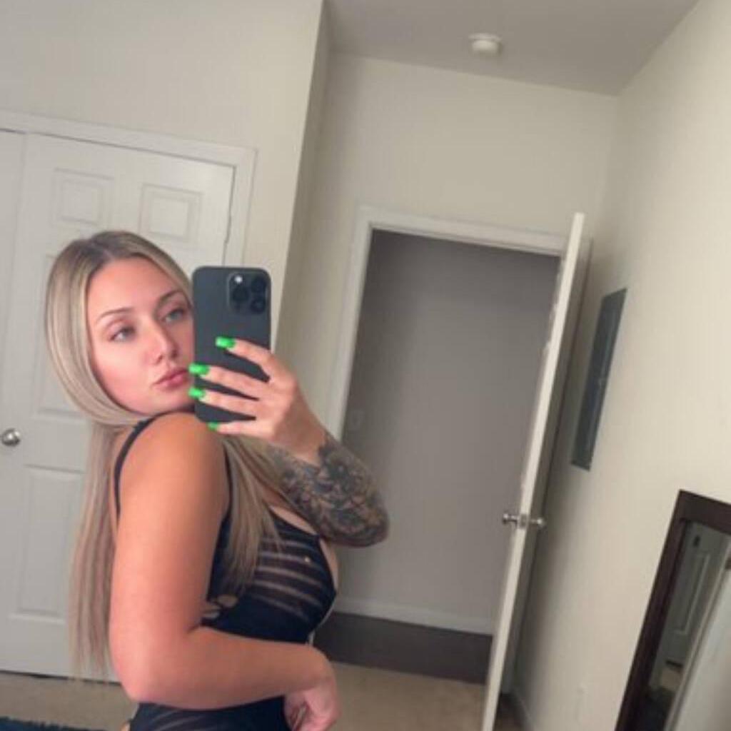 
                        Mary
                     is Female Escorts. | Yukon | Yukon | Canada | canadatopescorts.com 