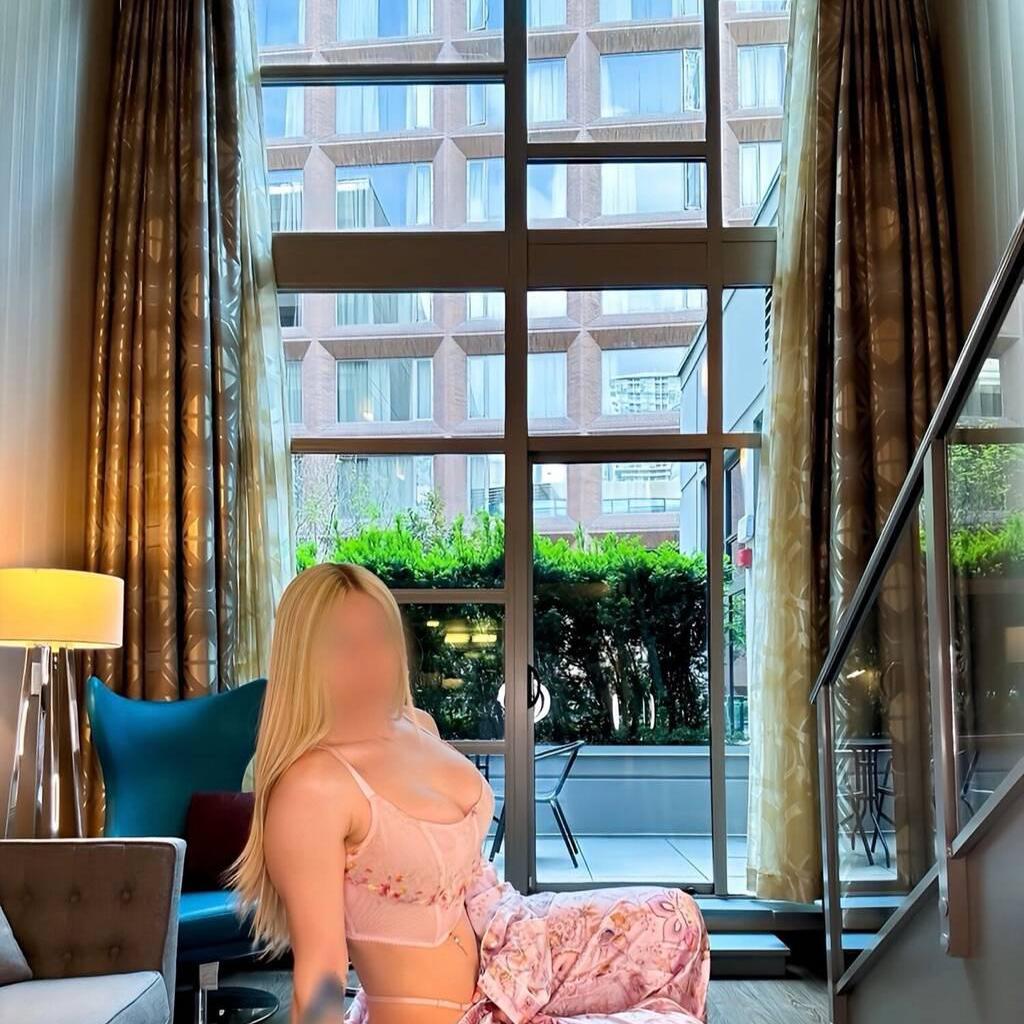 
                        Madeline - Chilliwack
                     is Female Escorts. | Abbotsford | British Columbia | Canada | canadatopescorts.com 