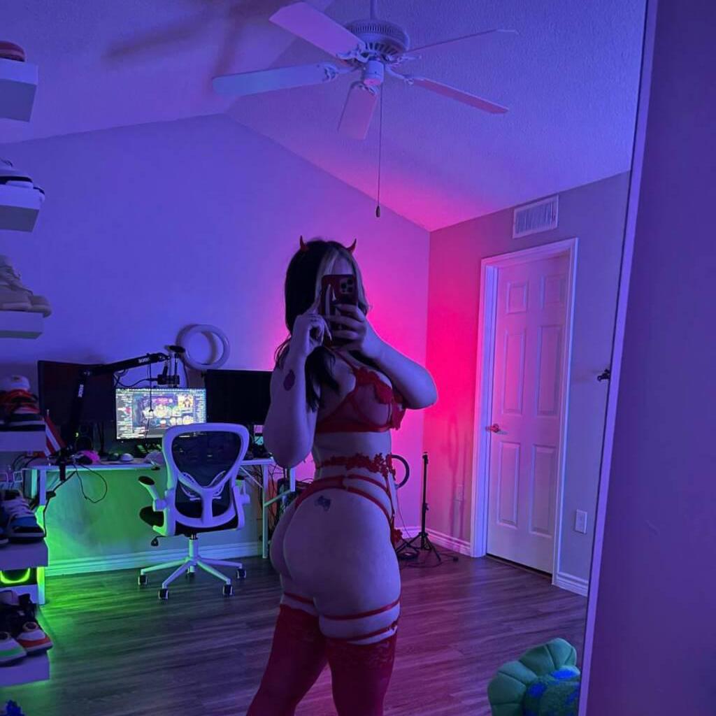 
                        Genesis
                     is Female Escorts. | Brandon | Manitoba | Canada | canadatopescorts.com 
