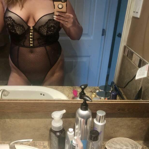 
                        Aurora
                     is Female Escorts. | Ottawa | Ontario | Canada | canadatopescorts.com 