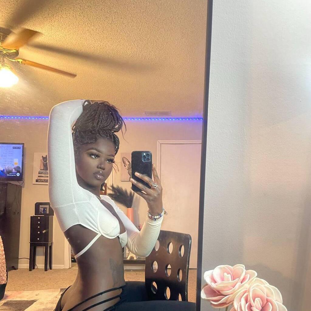 
                        Angélica
                     is Female Escorts. | Fredericton | New Brunswick | Canada | canadatopescorts.com 
