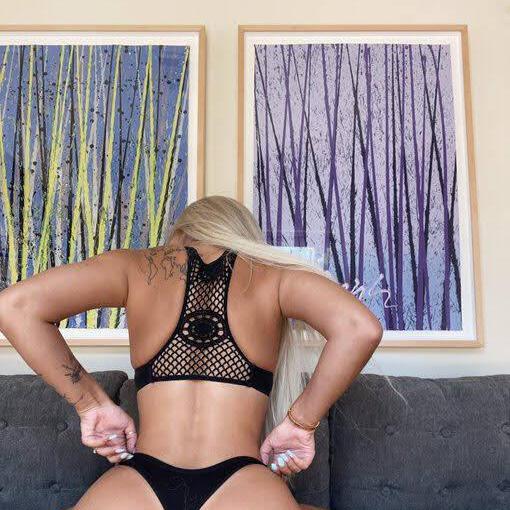 
                        Martha
                     is Female Escorts. | windsor | Ontario | Canada | canadatopescorts.com 