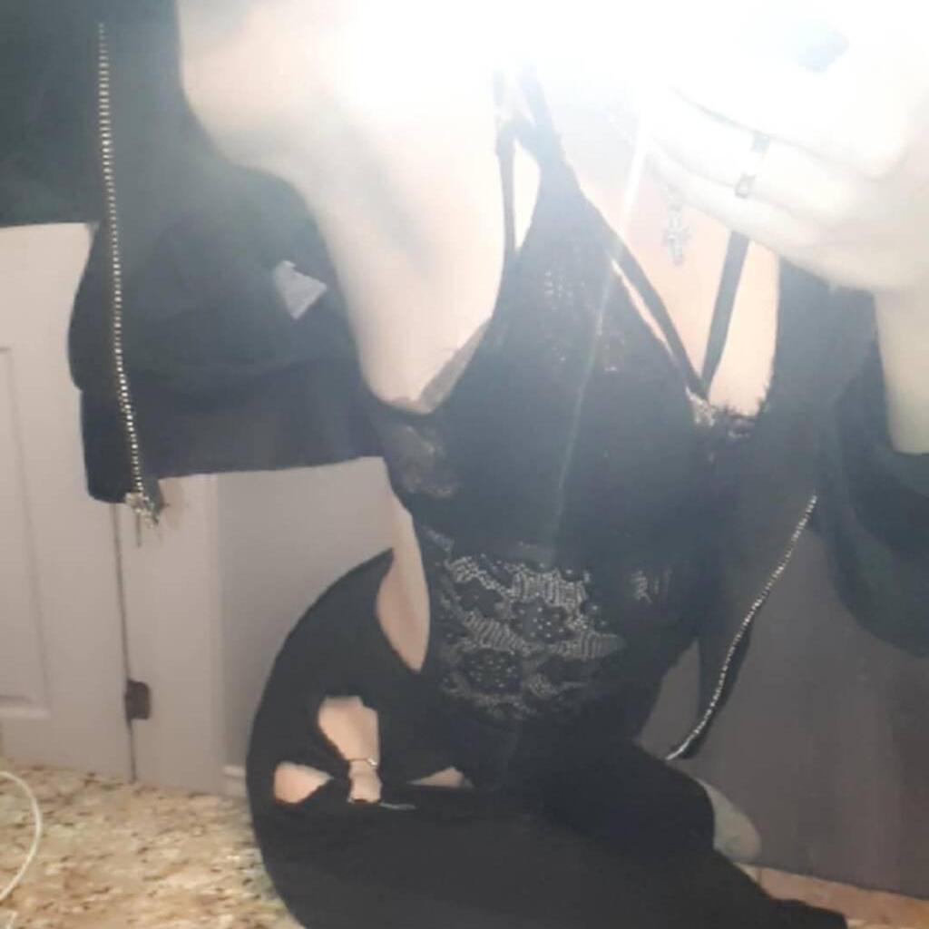 
                        Chloe
                     is Female Escorts. | Chatham | Ontario | Canada | canadatopescorts.com 