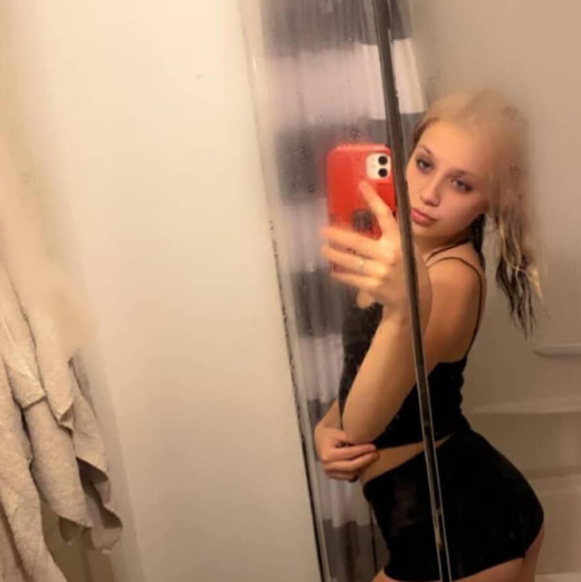 
                        Chloe
                     is Female Escorts. | Chatham | Ontario | Canada | canadatopescorts.com 