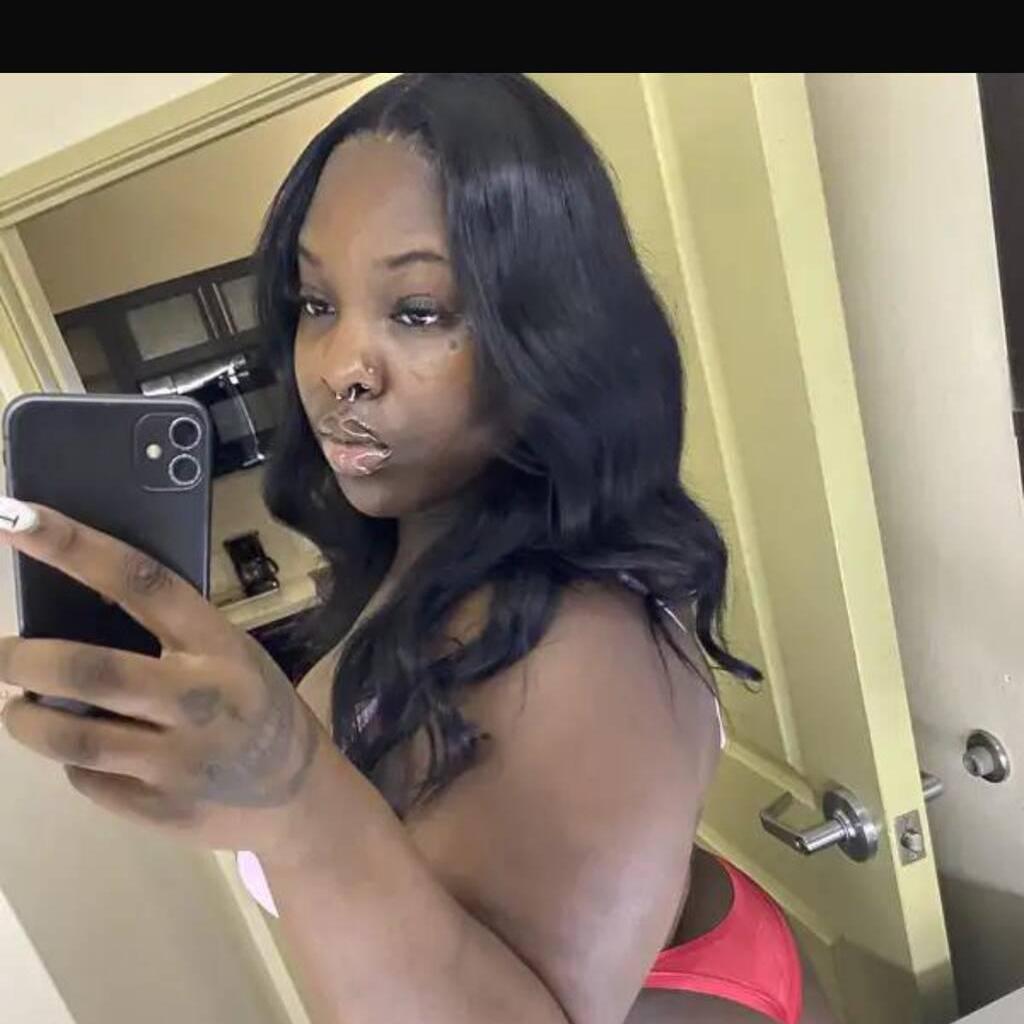 
                        Malia
                     is Female Escorts. | Montreal | Quebec | Canada | canadatopescorts.com 