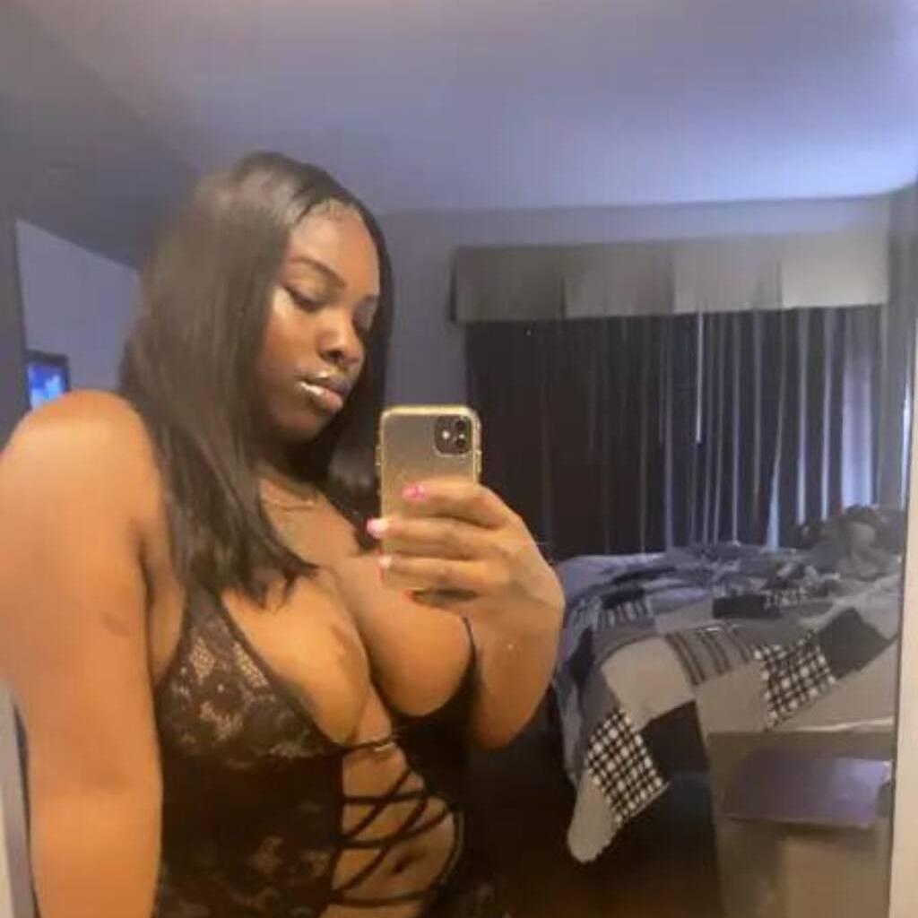 
                        Malia
                     is Female Escorts. | Montreal | Quebec | Canada | canadatopescorts.com 