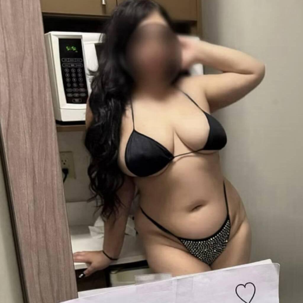 
                        Fatty
                     is Female Escorts. | Montreal | Quebec | Canada | canadatopescorts.com 