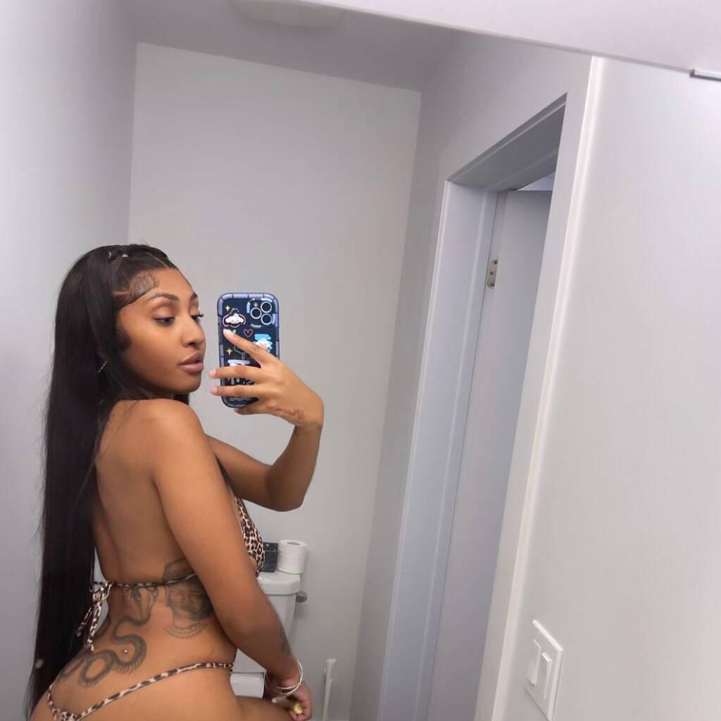 
                        Sabrina
                     is Female Escorts. | Guelph | Ontario | Canada | canadatopescorts.com 