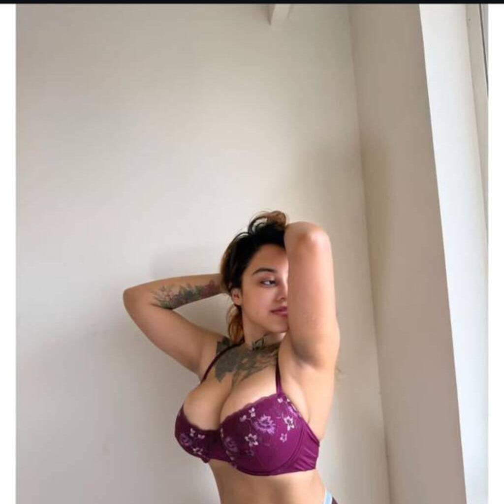 
                        Simran
                     is Female Escorts. | windsor | Ontario | Canada | canadatopescorts.com 