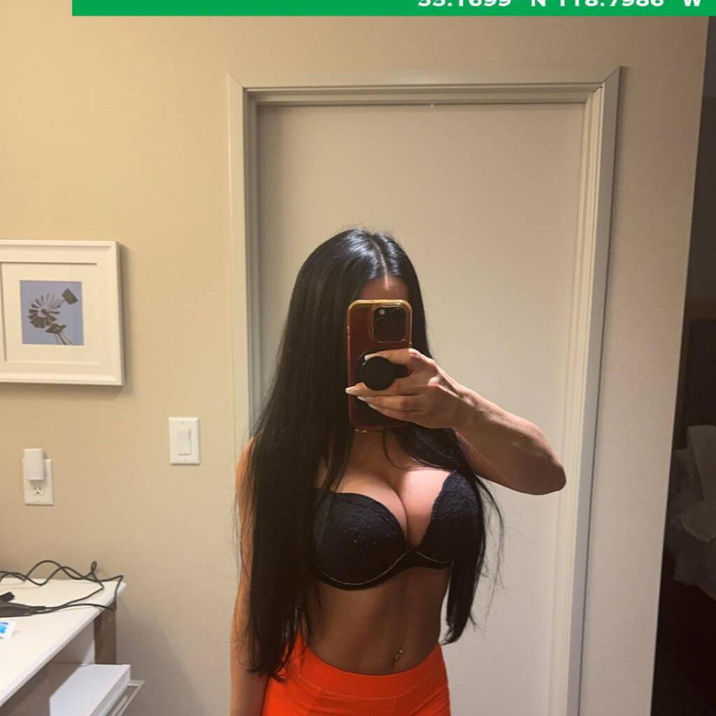 
                        French Bombshell Keissy
                     is Female Escorts. | Lethbridge | Alberta | Canada | canadatopescorts.com 
