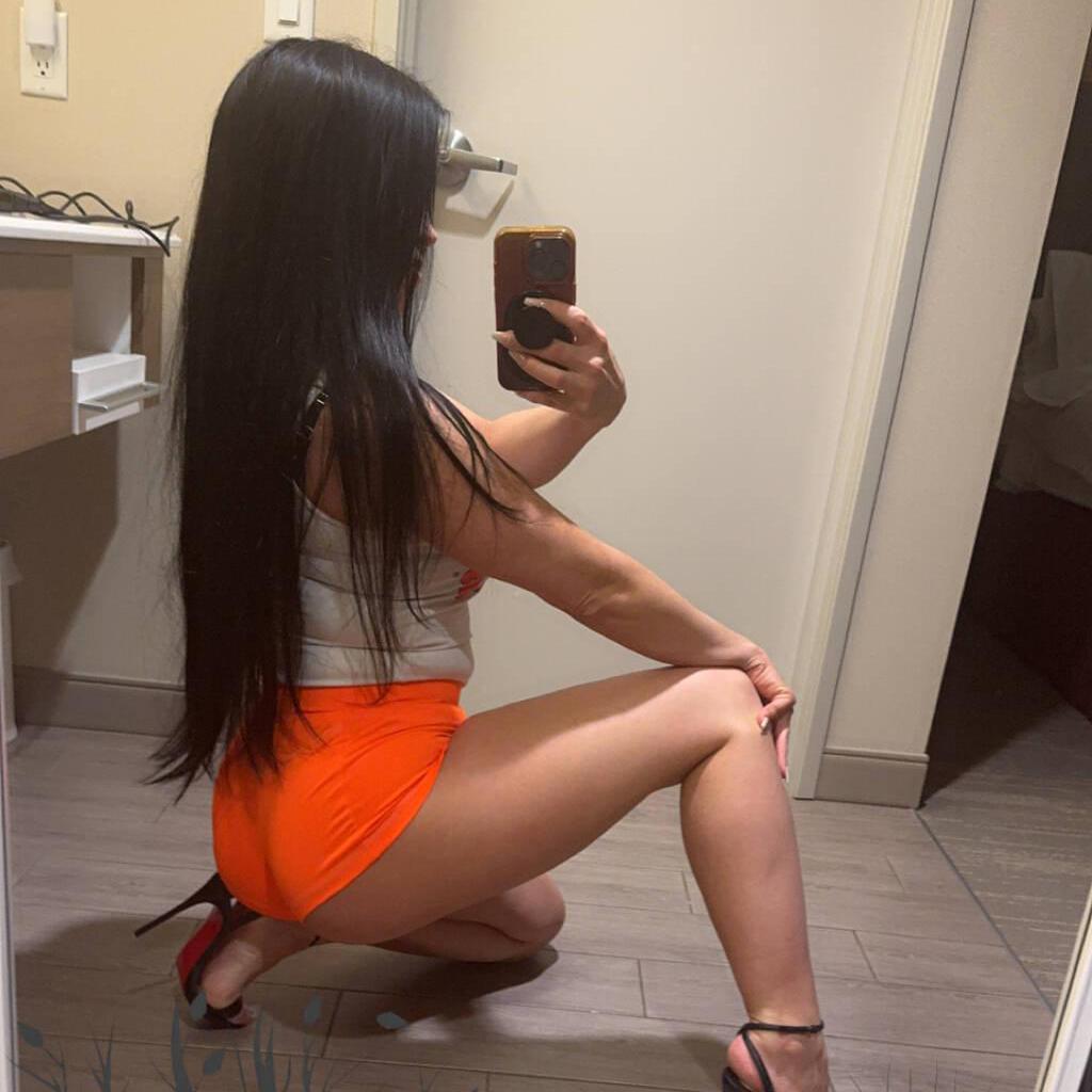 
                        French Bombshell Keissy
                     is Female Escorts. | Lethbridge | Alberta | Canada | canadatopescorts.com 