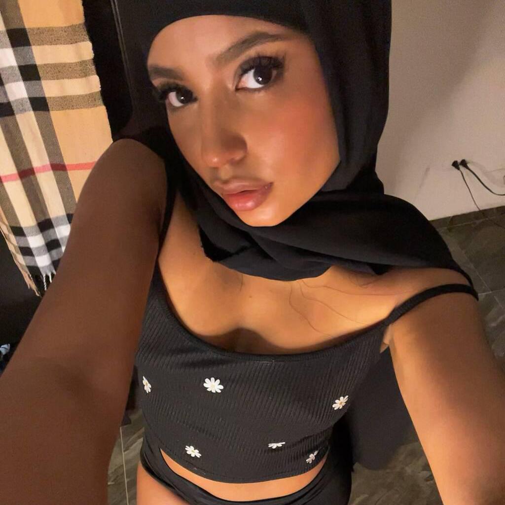 
                        Aaliyah
                     is Female Escorts. | Prince George | British Columbia | Canada | canadatopescorts.com 