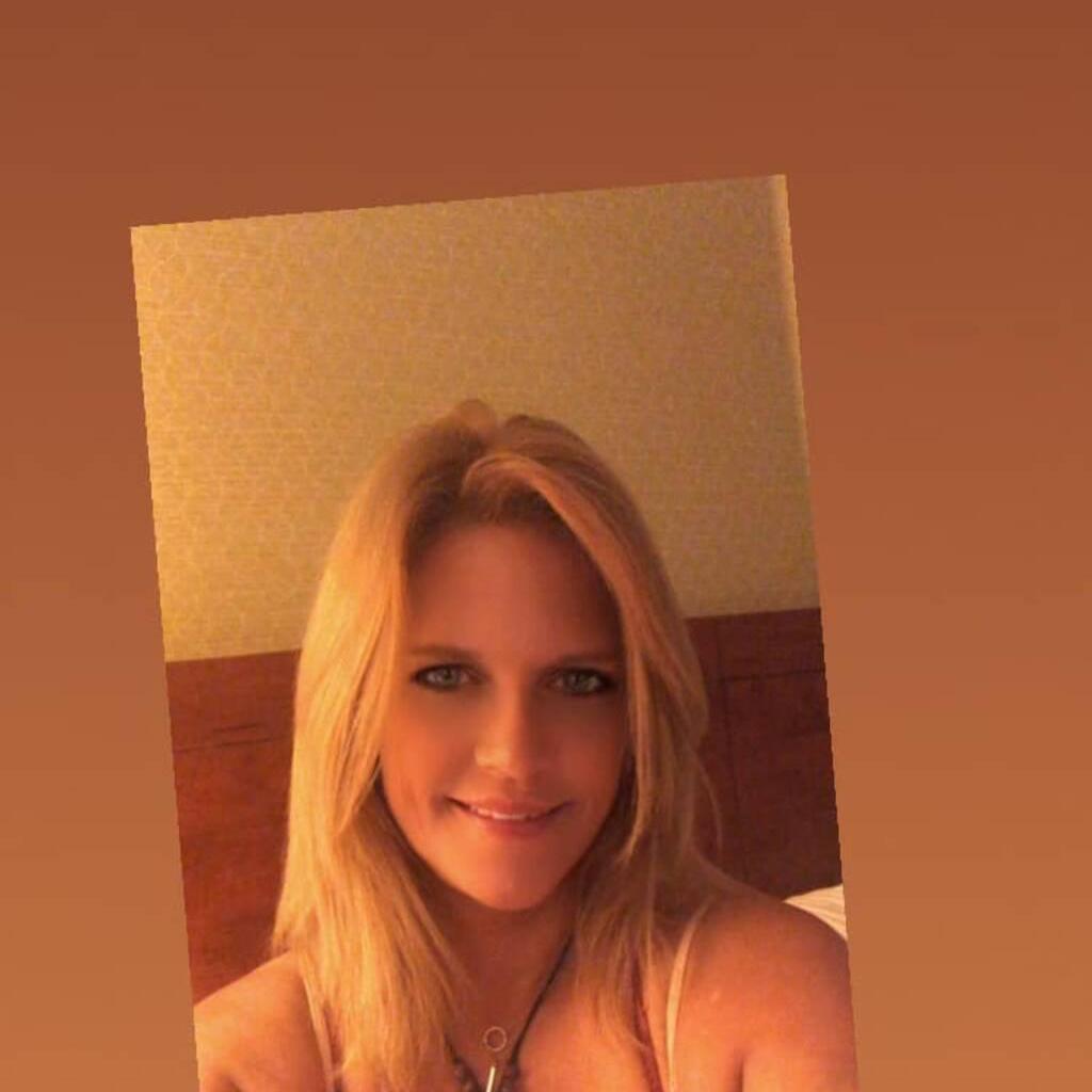
                        Bentlee
                     is Female Escorts. | Niagara | Ontario | Canada | canadatopescorts.com 