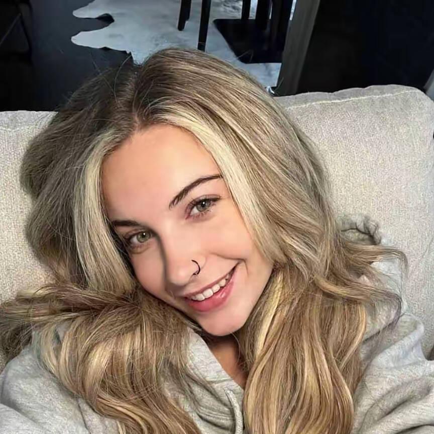 
                        Riley
                     is Female Escorts. | Sudbury | Ontario | Canada | canadatopescorts.com 