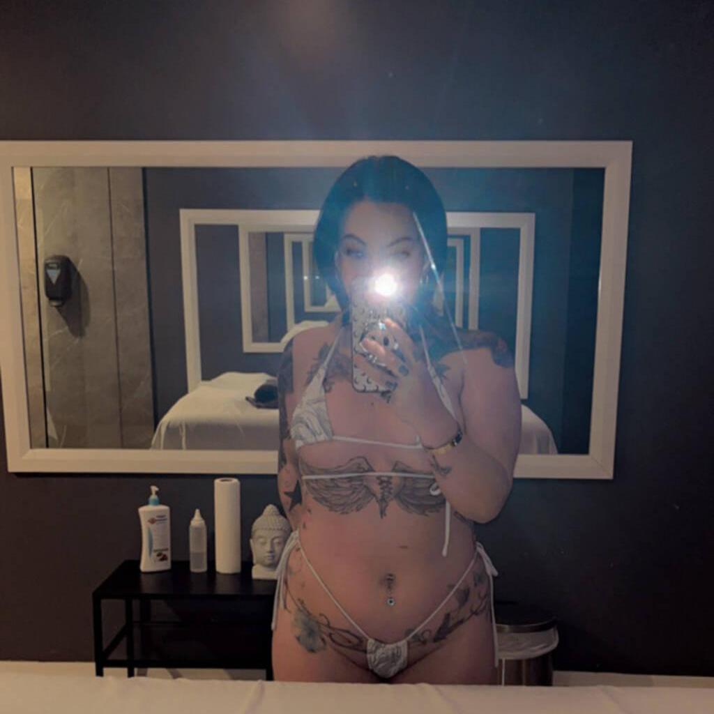 
                        Megan
                     is Female Escorts. | Barrie | Ontario | Canada | canadatopescorts.com 
