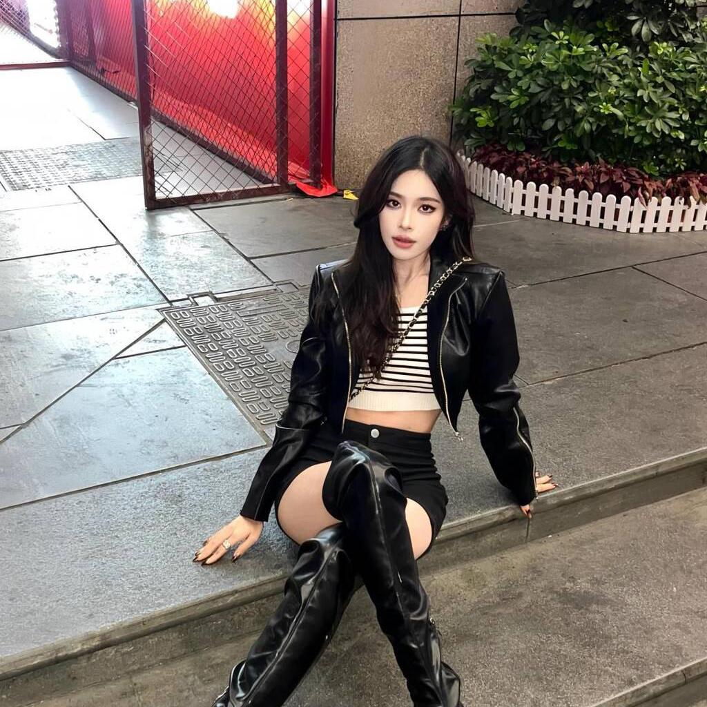 
                        Asian, White, Indian
                     is Female Escorts. | Vancouver | British Columbia | Canada | canadatopescorts.com 