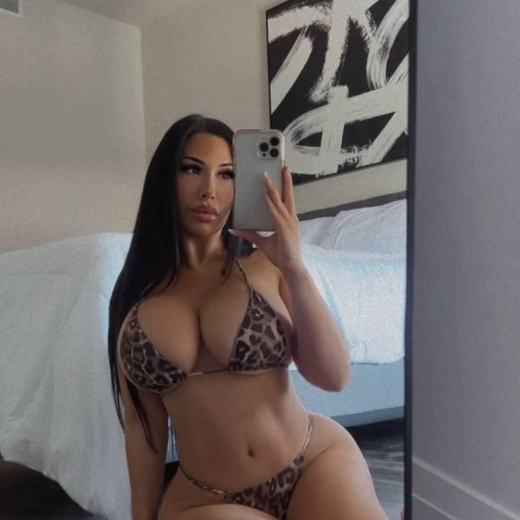 
                        Penny Morelli
                     is Female Escorts. | Montreal | Quebec | Canada | canadatopescorts.com 